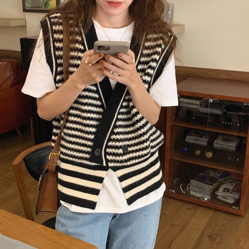아인 레이어드 가로 패턴 니트 조끼 2color