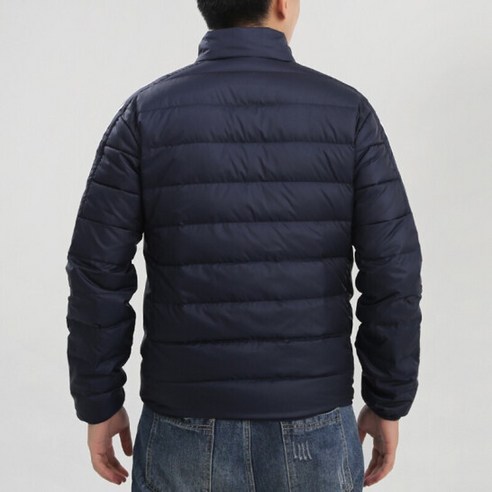아디다스 패딩자켓 ESSENTIALS MIDWEIGHT 덕다운 후디 재킷은 네이비색상으로 제공되며, 다양한 사이즈와 소재로 제작되었습니다. 세련된 디자인과 높은 보온성으로 수명을 늘릴 수 있습니다.