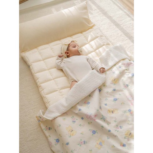 여름 아기 꿀잠 보장! 포몽드 리버시블 낮잠이불