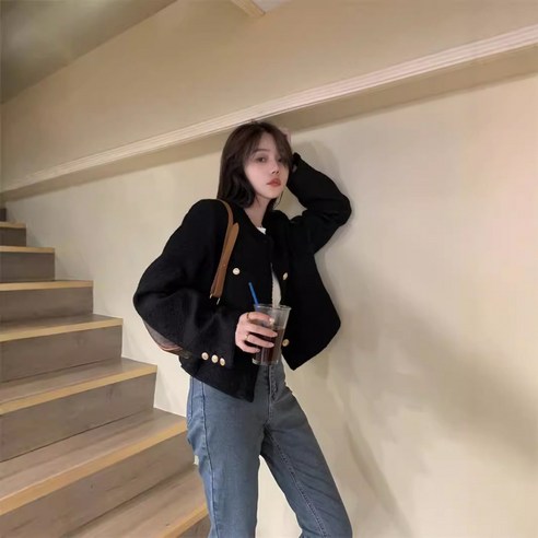 세련된 스타일과 따뜻함을 선사하는 우보스 트위드자켓 간절기 라운드
