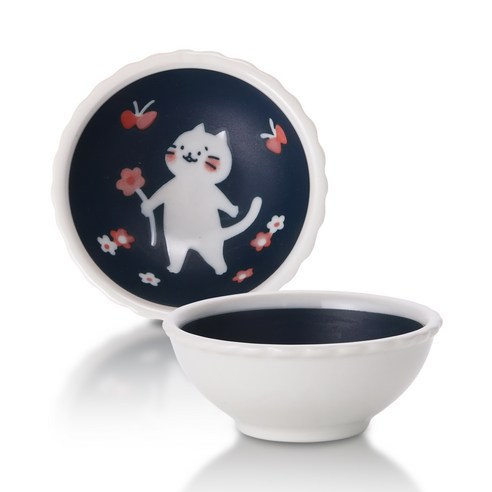 아이린도 고양이와 일요일: 일본 도자기의 실용성과 아름다움