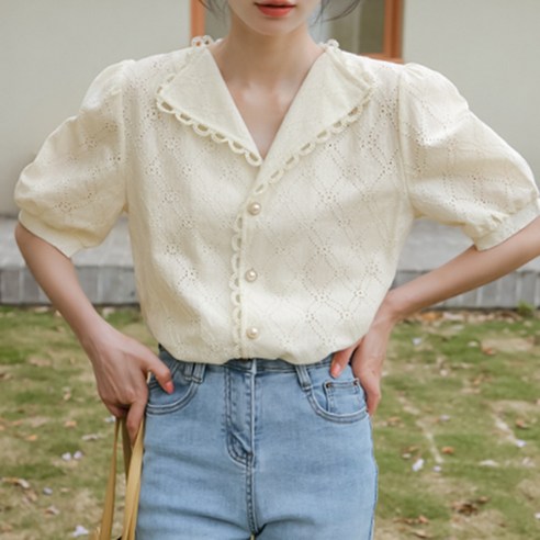 DFMEI 여름 프랑스 스타일 복고풍 중공 반팔 셔츠 여성 진주 버클 디자인 감각 틈새 버블 슬리브 짧은 셔츠 티셔츠