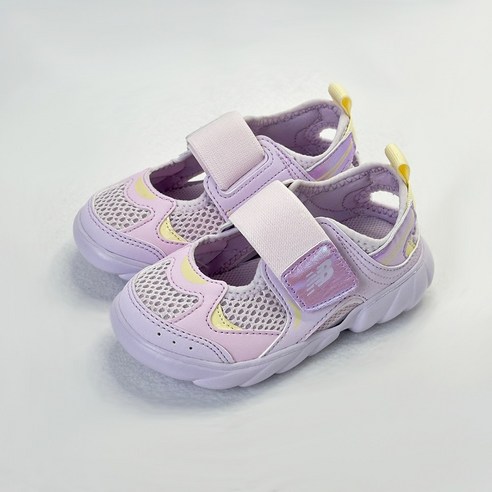 여름날 우리 아이 발에 자유를! 뉴발란스 키즈 프리들 샌들의 매력 탐구 뉴발란스키즈프리들