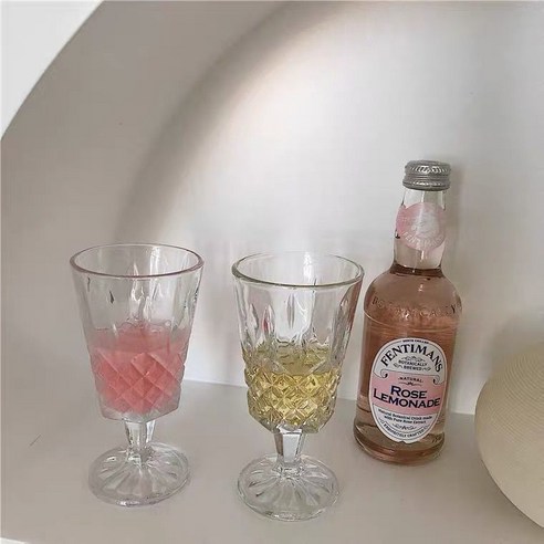 빈티지 핀 엠보싱 투명 유리 레드 와인 샴페인 유리 가정용 의식 잔 차가운 음료 유리 넓은 입, 하나의 양각 잔