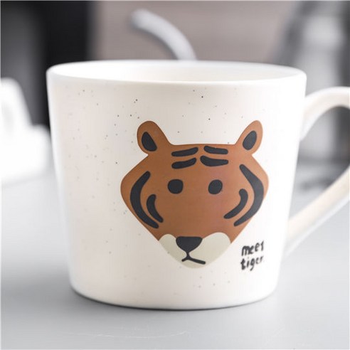 고양이 호랑이 일본 창조적 인 성격 세라믹 컵 귀여운 홈 머그 커플 아침 식사 컵 커피 컵, 무고한 호랑이 (≈ 320Ml)