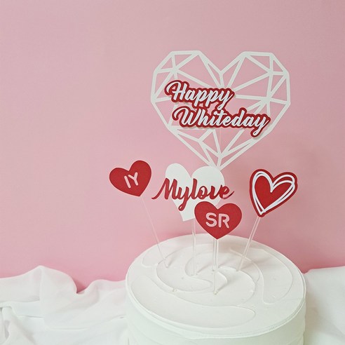 로맨틱한 분위기 연출 및 고급스러운 디자인을 위한 화이트데이 발렌타인데이 케이크토퍼