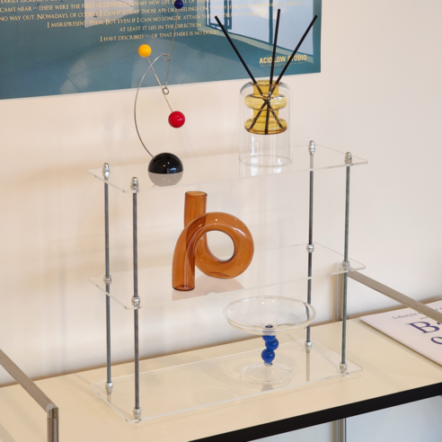 공간에 예술을 더하는 라다미노 미드센추리 아크릴 모듈 선반 정리대