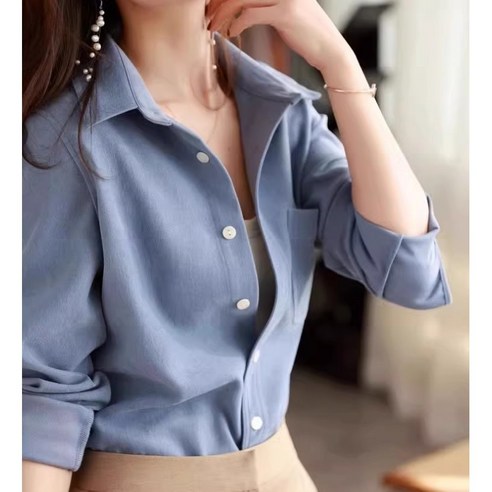 셀리즈로 레이어드 오피스룩 스타일의 데일리 셔츠