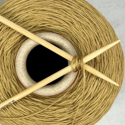 (4합연사) 폭스 30% (오트밀) 550g 콘사 니트컨테이너 [3868], 1개