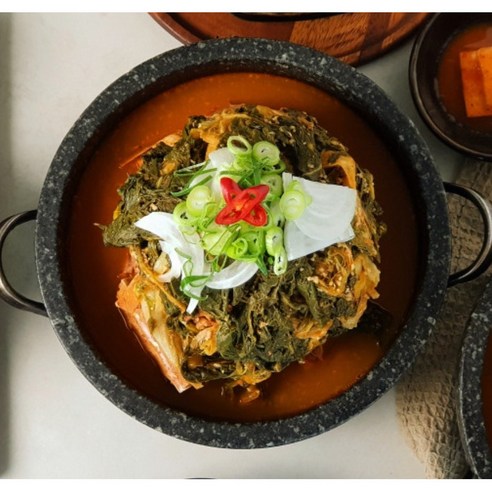 부드럽고 담백한 맛의 박준기감자탕 한돈1+등급 우거지감자탕