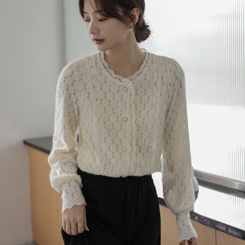 DFMEI 레이스 라운드 넥 셔츠 여성 봄과 가을 디자인 틈새 새로운 프랑스어 스타일 세련된 어퍼 의류