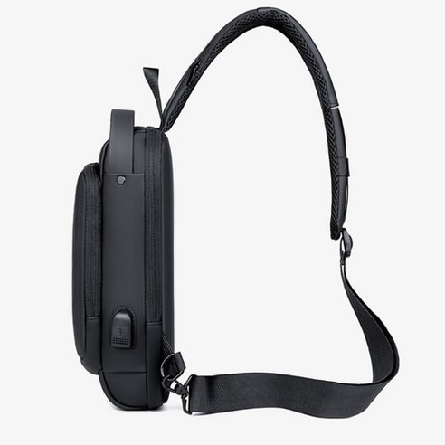 가방 때문에 짜증났던 지난날은 이제 안녕! JEEP BULUO 슬링백으로 편리하고 스타일리시하게!