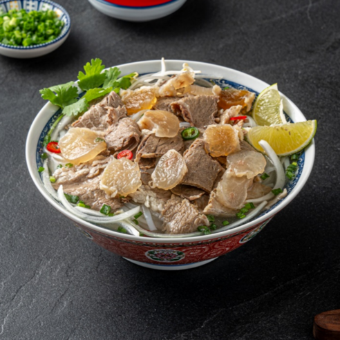 고기 두 배! 스지와 양지로 깊어진 베트남 쌀국수, 이제 집에서 즐기세요!