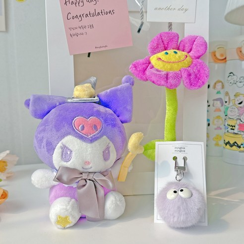 산리오 마법사 인형고리 스마일꽃 꽃다발 기념일 생일 선물 세트, 쿠로미 마법사 가방고리