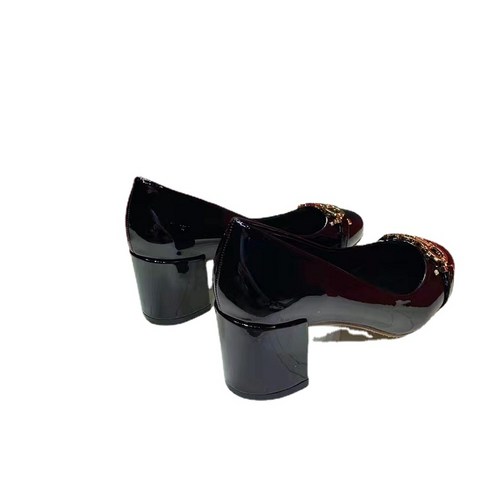 ANKRIC 사계절 두꺼운 뒤꿈치 신발 둥근 머리 금속 체인 버클 평평한 바닥 캐주얼 여성 신발 Fei L 빨간색 웨딩 슈즈 스니커즈