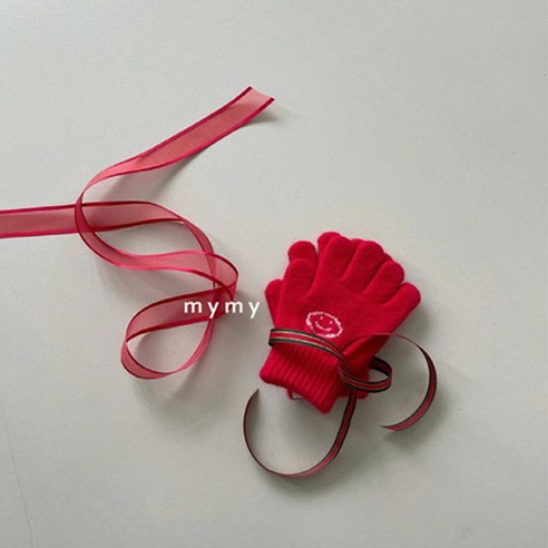 사랑스러운 미소와 함께하는 포근한 겨울, 마이삭스 따뜻한 스마일 글러브