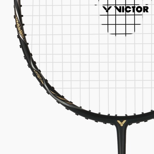 스매싱 파워 UP! 빅터 제트스피드 S 800HT로 공격적인 플레이를 완성하세요.