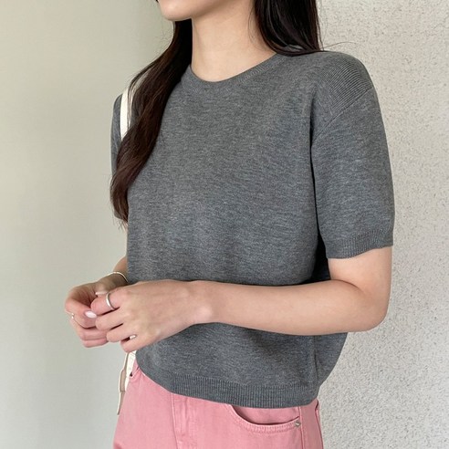女 時尚 服裝 上衣 短袖 t卹 成年女人 成年女人 女士 女人 涼爽 夏天 夏天 夏天 夏天 夏天 夏天 涼爽的夏天 仲夏 夏天 夏天 炎熱的夏天炎熱的夏季 炎熱的夏季 夏 女裝 女士 冷靜 冷靜 女裝 服裝 短袖T卹