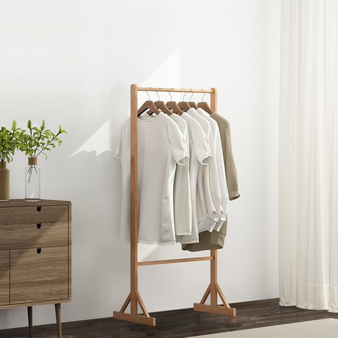 공간을 예술로 승화시키는 북유럽 감성 대나무 우드 옷걸이 행거