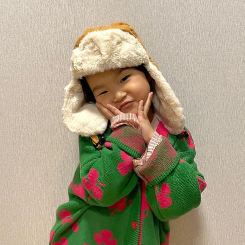 따뜻함과 스타일을 동시에 잡은 완벽한 겨울 아동모자