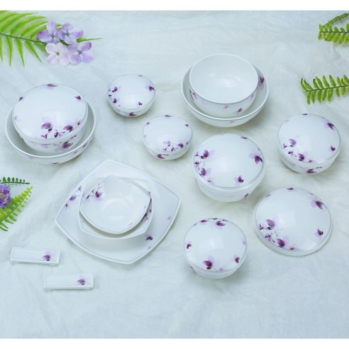 섬세한 아름다움이 깃든 식탁의 품격, 한국도자기 라일락 칠첩반상기