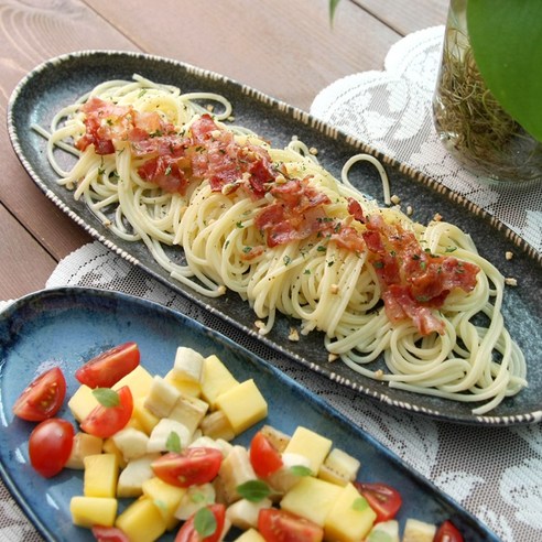 섬세한 일상에 스며드는 일본의 아름다움, 오반자이 히라노 타원 접시