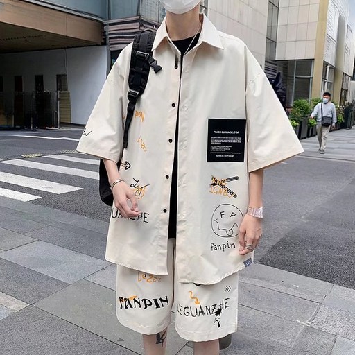 여름 남성용 반팔 셔츠와 반바지 세트 운동복