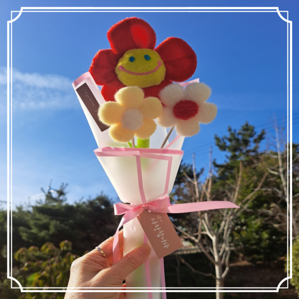 벚꽃상점 스마일꽃인형 꽃다발, 레드, 1개