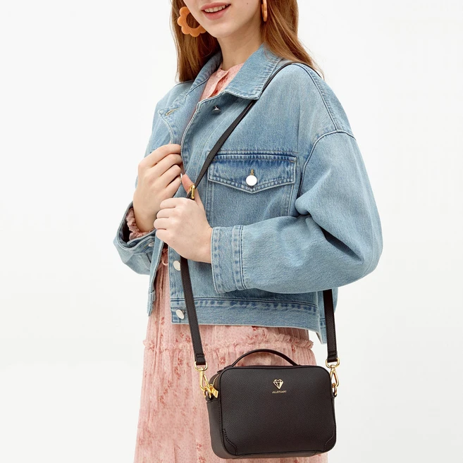 질스튜어트 다이아하트 크로스백 + 웨빙크로스끈