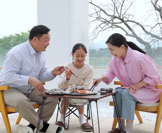 숯불구이기 내장형 만능테이블 휴대용테이블 캠핑테이블 고기테이블 야외테이블 고깃집테이블 석쇠구이 그릴 차테이블 미니테이블 숯불테이블 다용도 식당테이블 접이식 멀티테이블 홈테이블, 숯불테이블8종구성(본품+숯트레이세트+그릴집게+전용가방)