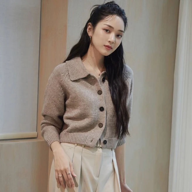 잇미샤 한재인 착용24 F/W 잇미샤 카라 니트 가디건 ITO9ZCD740