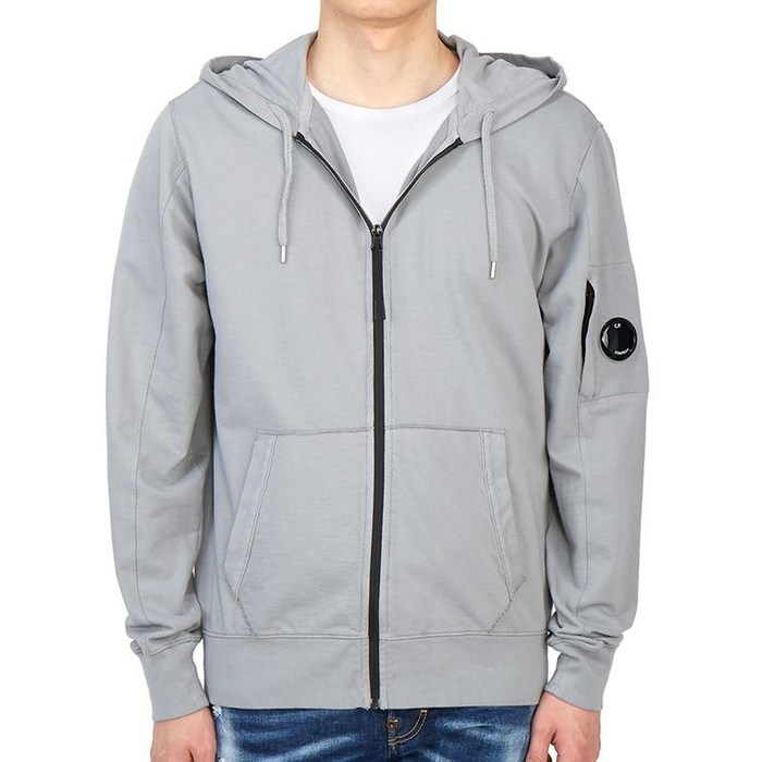CP COMPANY [씨피컴퍼니] 라이트 플리스 렌즈 12CMSS034A 002246G 888 남자 후드 집업 가디건 레귤러핏 대표 이미지 - 권민우 CP컴퍼니 추천