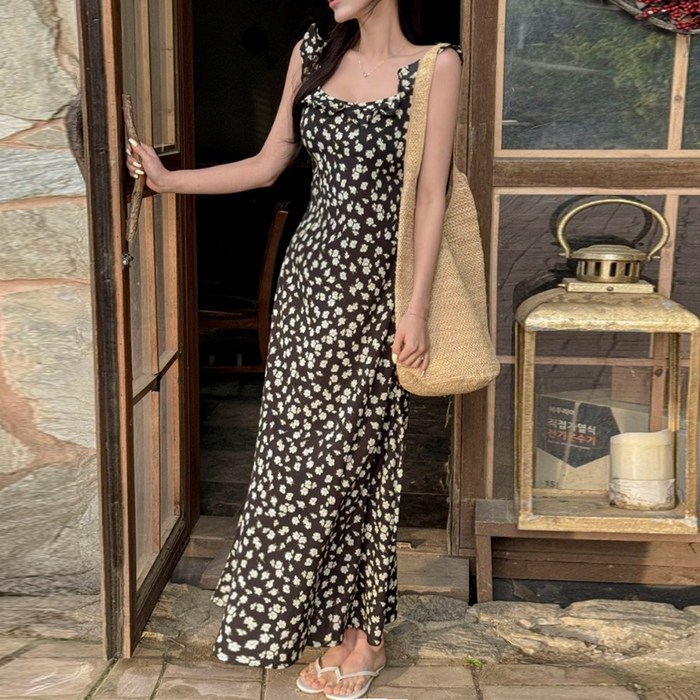 떳다그녀 코코블룸 플라워 프릴 스트랩 옆지퍼 여름 해변 맥시 드레스 바캉스룩 검정 나시 롱원피스
