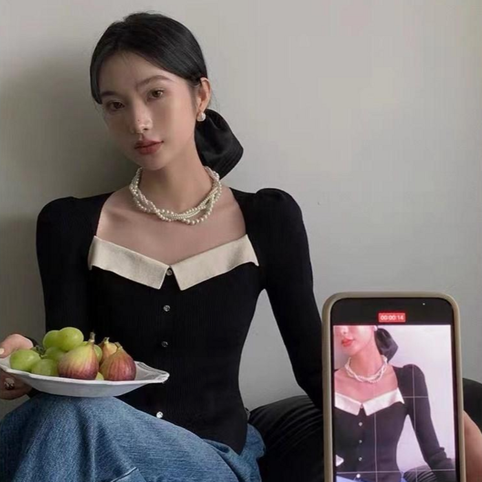 채윤러브 chaeyoon love 스타일리쉬 여성 스퀘어넥 슬림핏 긴팔 티셔츠 대표 이미지 - 여자 데이트룩 추천
