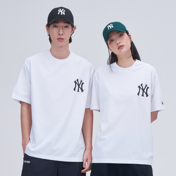 뉴에라 남녀공용 MLB 베이직 로고 뉴욕 양키스 반팔 티셔츠 1472130