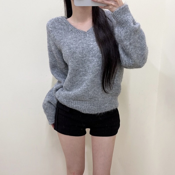VANANA2 아방핏 브이넥 긴팔 도톰니트