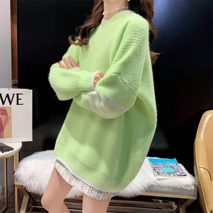 단색 게으른 바람 스웨터 여성의 긴 바닥 셔츠 여성의 2022 년 가을과 겨울 새로운 풀오버 느슨한 디자인 재킷