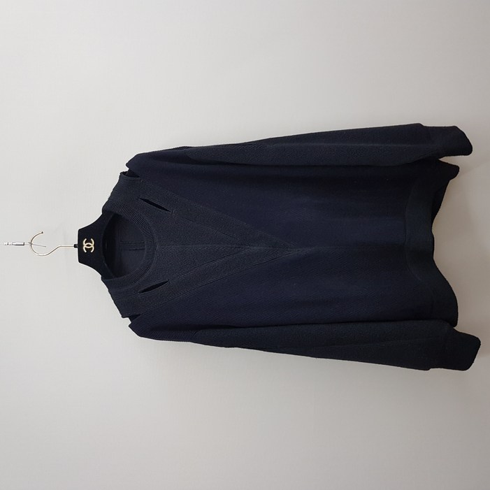 중고 한섬 시스템 2022 컷아웃 디테일 루즈핏 니트  F사이즈