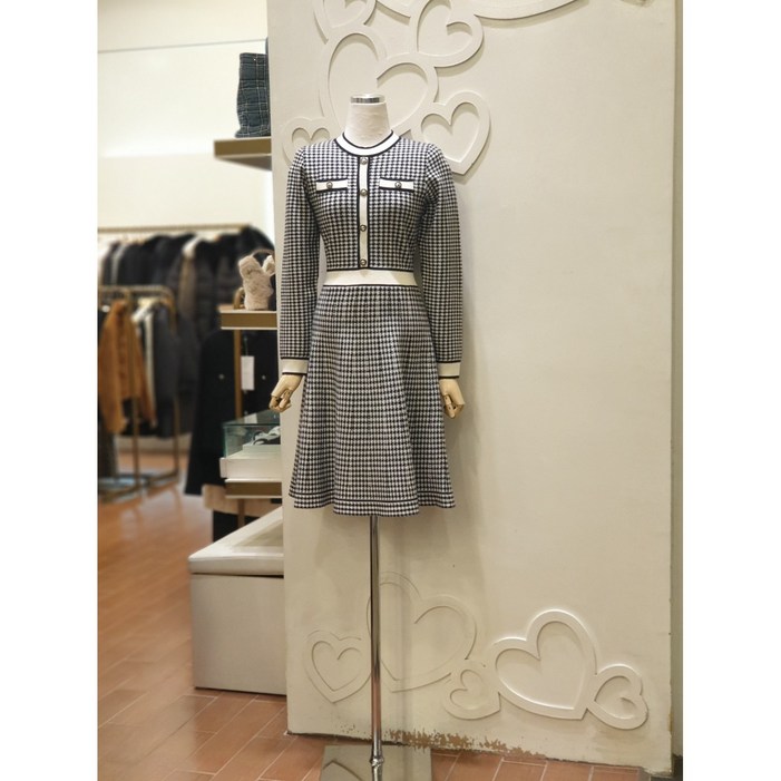 샤틴 하운드체크 니트 원피스