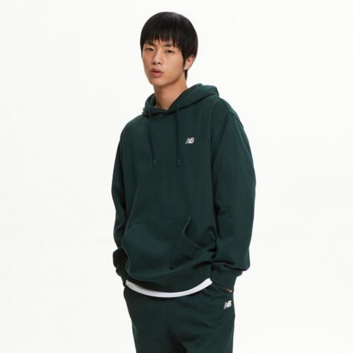 뉴발란스 남녀공용 유니 에센셜 스몰로고 후드티 NBN0F11203