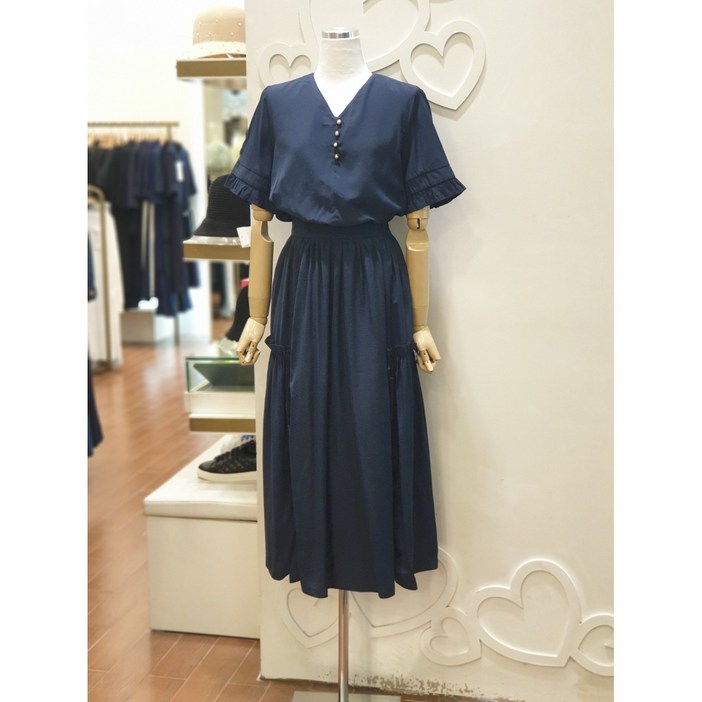 샤틴 프릴배색 브이넥 롱 원피스