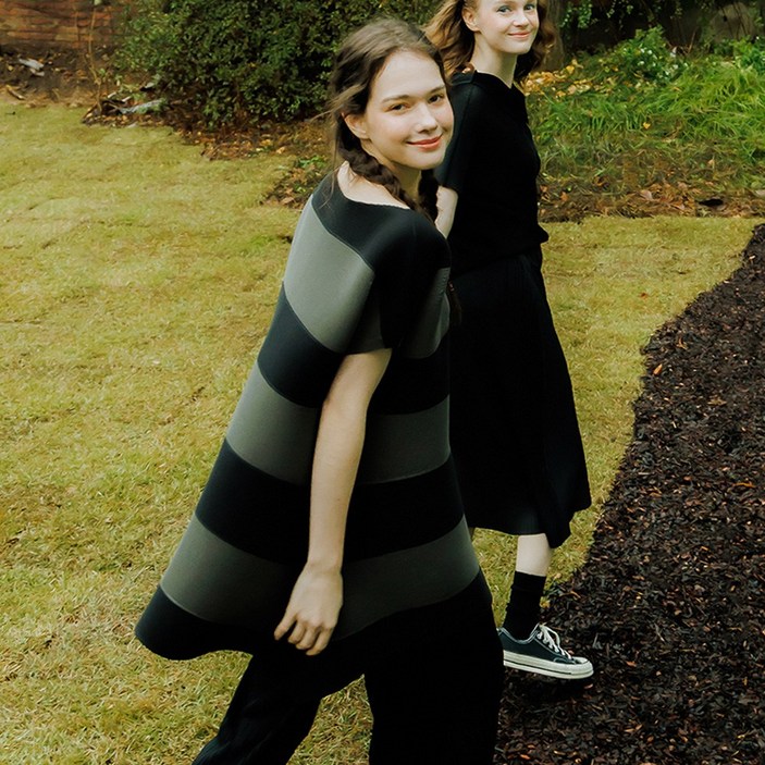 피네플리츠 단가라 원피스 (3 Color)