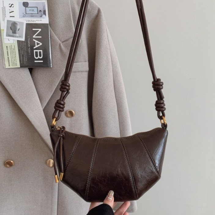 크루아상 백 다재다능한 숄더백 패션 크로스바디 백