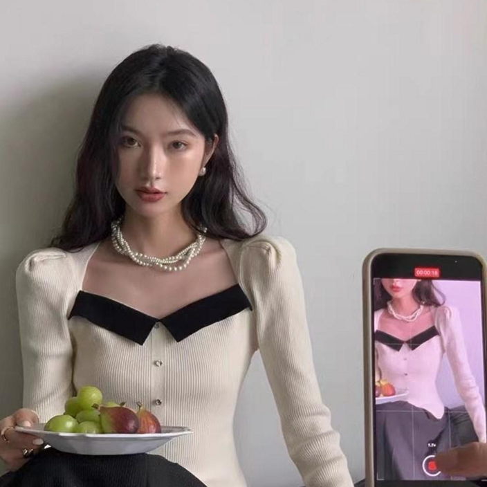 채윤러브 chaeyoon love 스타일리쉬 여성 스퀘어넥 슬림핏 긴팔 티셔츠 채윤러브 chaeyoon love 스타일리쉬 여성 스퀘어넥 슬림핏 긴팔 티셔츠