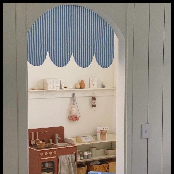 두잉썸 라라 어닝 도어 커튼  스트라이프