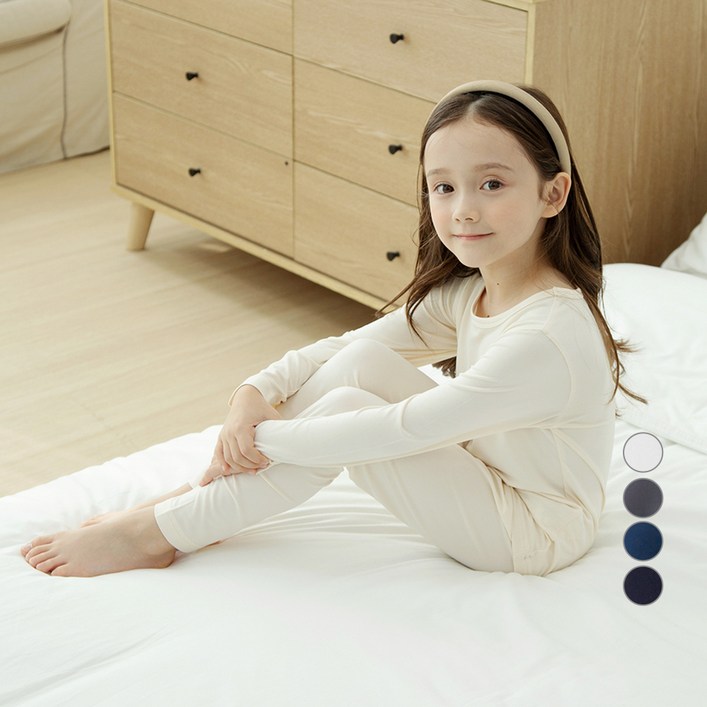 롤리트리 아동용 소프트 피치 웜 솔리드 실내복