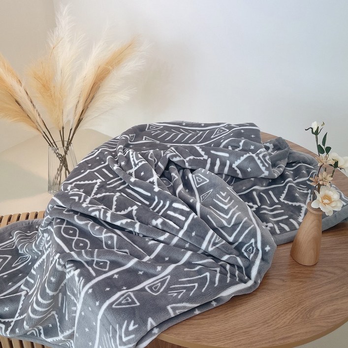 이중 양면 극세사담요 밍크 캠핑 무릎담요 학생 사무실 이불 100×140 150×200