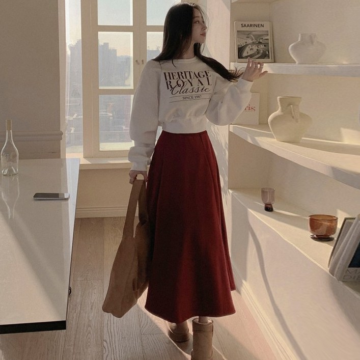 떳다그녀 헤리티지 맨투맨 롱 스커트 세트