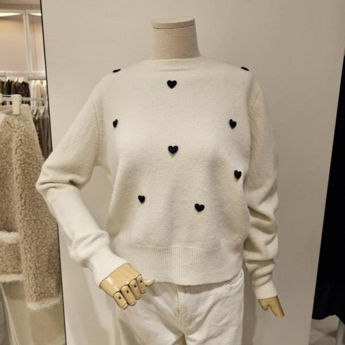 국내매장 정품 데스틸 T2611SW09 라운드넥 하트포인트니트 644525