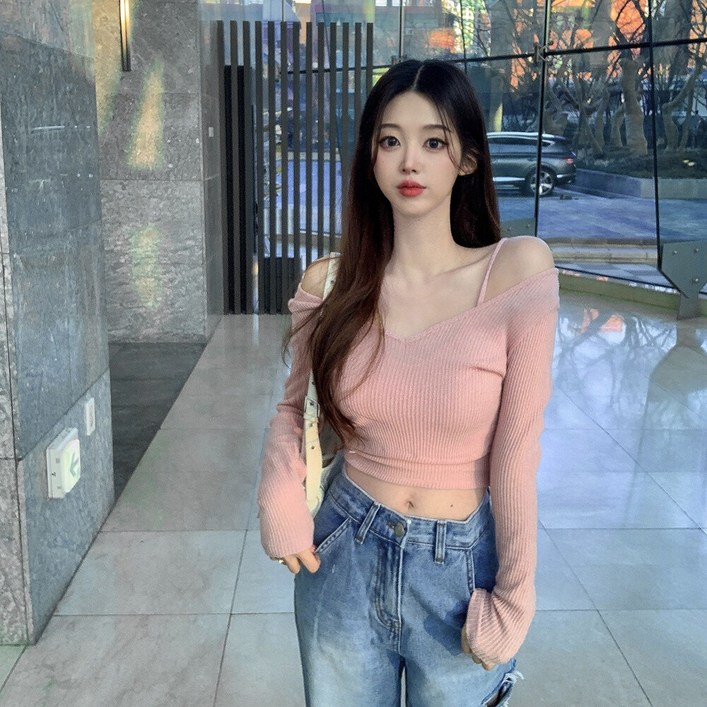 워너비뮤즈   인간복숭아청순여리  크롭 오프숄더 티셔츠